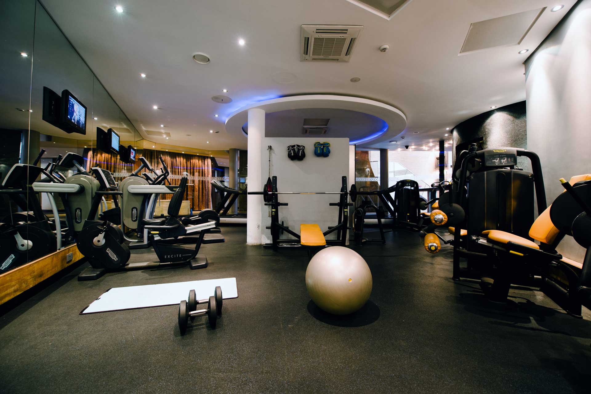 gym hotel nairobi kenya 02